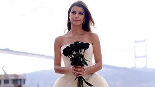 İşte Beren Saat'in gelinliği