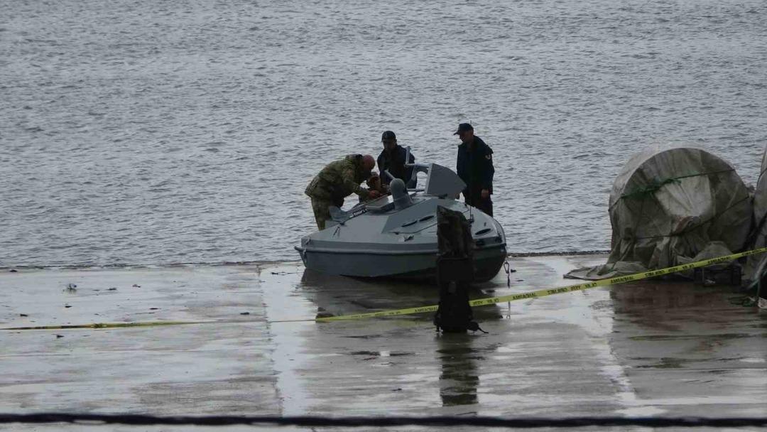 Trabzon u teyakkuza geçirdi, İstanbul dan özel ekip istendi! Yabancı menşeli cisim alarmı: "İçinde bomba olduğu tespit edildi" 11