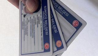 Eski tip ehliyeti olanlar dikkat! Bakan Yerlikaya o tarihi işaret etti: "Yararlanamayacaklar"