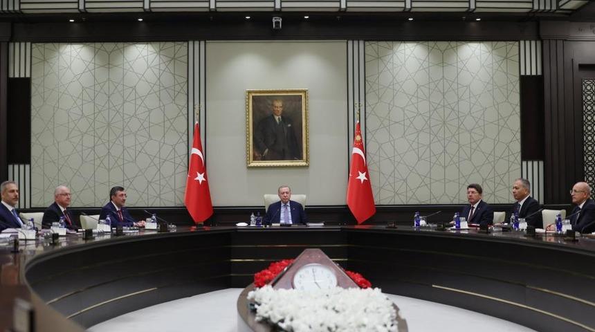 2 saat süren MGK toplantısından net mesajı: "Terör duvarı yıkılacak "