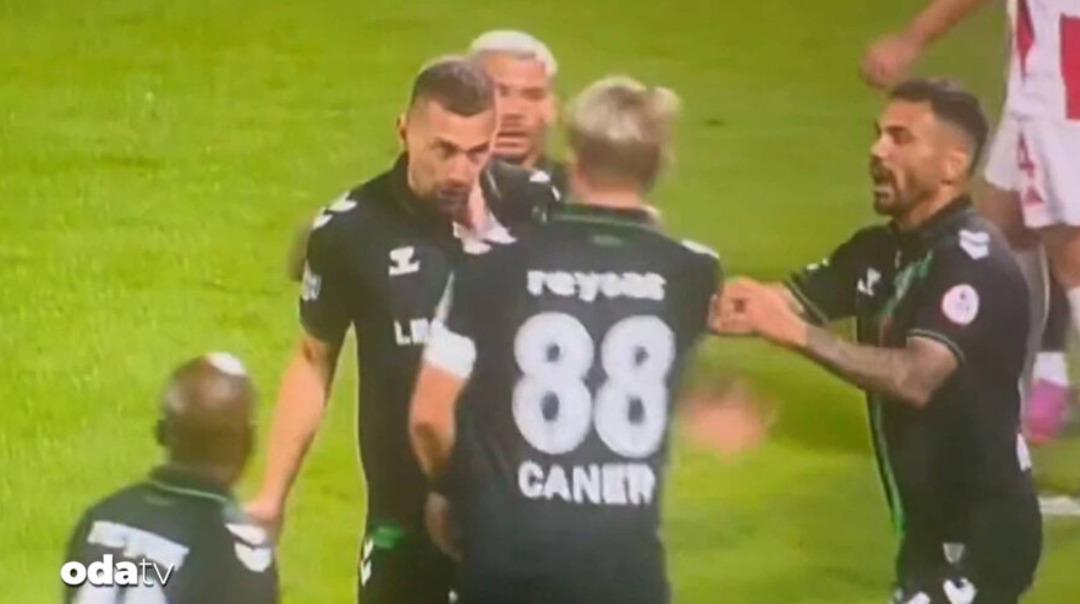 Takım arkadaşına tokat atan Caner Erkin e rekor ceza! 1