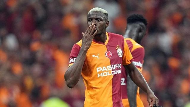 Liverpool'a gol atan Victor Osimhen tarihe geçti! Tarihte bunu başarabilen yok