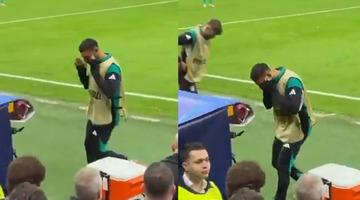 Mohammed Salah'ın RAMS Park'ta zor anları! Isınmak için kenara geldiği an dayanamayıp yedek kulübesine gitti