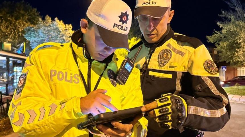 Edirne’de yüksek sesle müzik açan sürücülere ceza