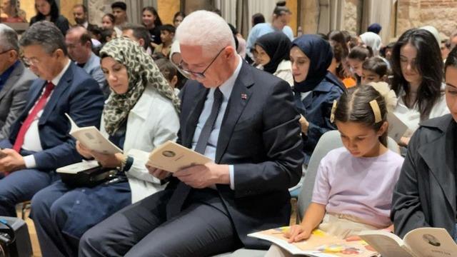 İstanbul Valiliği’nce Ben Okuyorum, İstanbul Okuyor, Ailemle Okuyoruz etkinliği düzenlendi