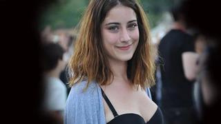 Hazal Kaya resmen eridi! Sosyal medyayı ikiye böldü