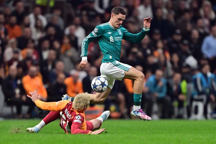 Galatasaray'ın tarihi Liverpool galibiyeti için övgü dolu sözler! Spor yazarları Şampiyonlar Ligi'ndeki müthiş oyunu öve öve bitiremedi: Haddini bilmedi, bildirdi! G1