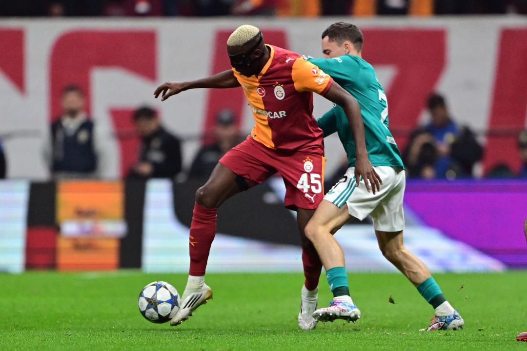 İngiliz futbol efsanesi söylediklerine bin pişman oldu! Osimhen den özür diledi... 2