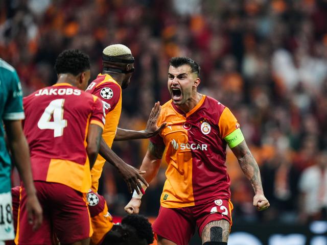 Sosyal medyanın gündemi: Galatasaray'ın tarihi Liverpool zaferi! "8-0 diyenlere nerede?"