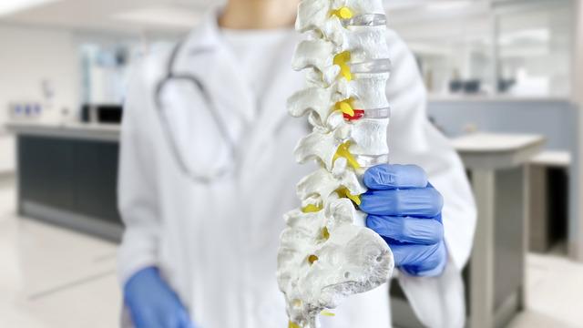 Bel fıtığı nedir, belirtileri nelerdir?