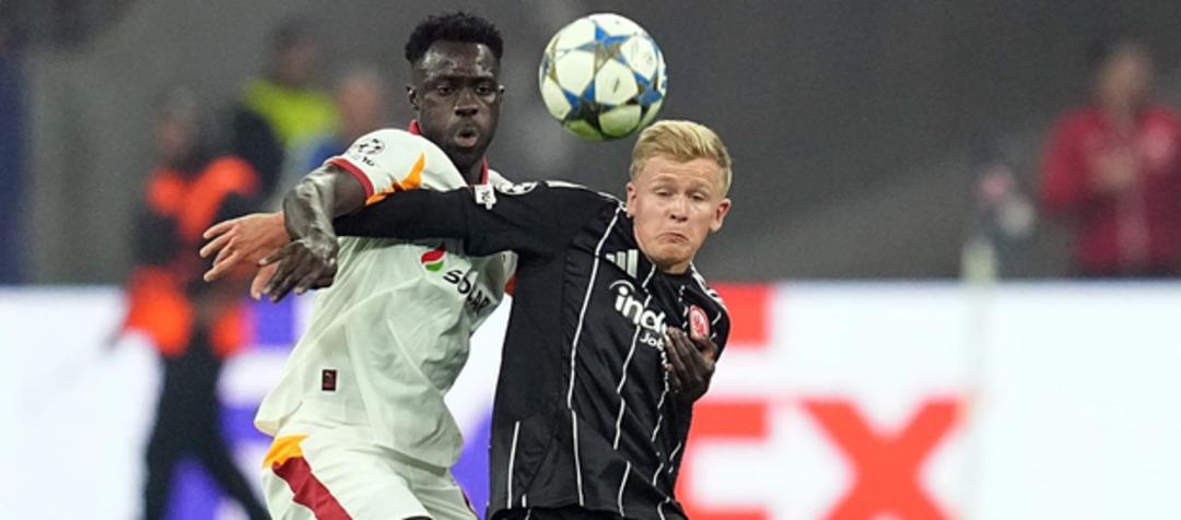 Herkes onu konuşuyor! Frankfurt maçının 5-1 lik skorunu bilmişti, şimdi de Galatasaray - Liverpool maçını skorunu bildi... Fenomen tarotçu gündem oldu! 1