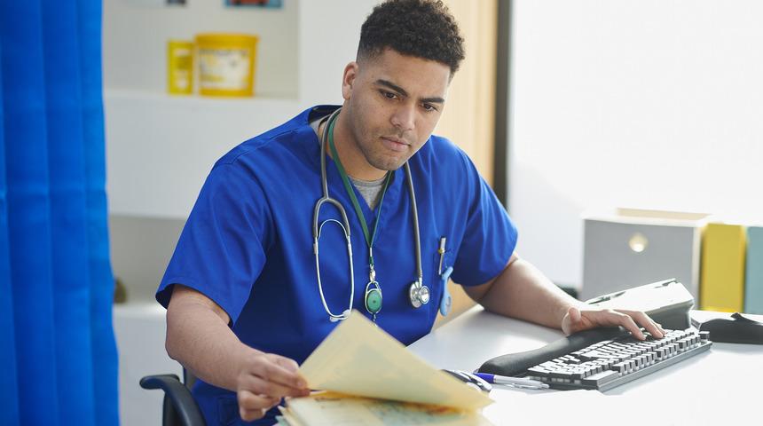 Asistan doktor nedir, görevleri nelerdir?