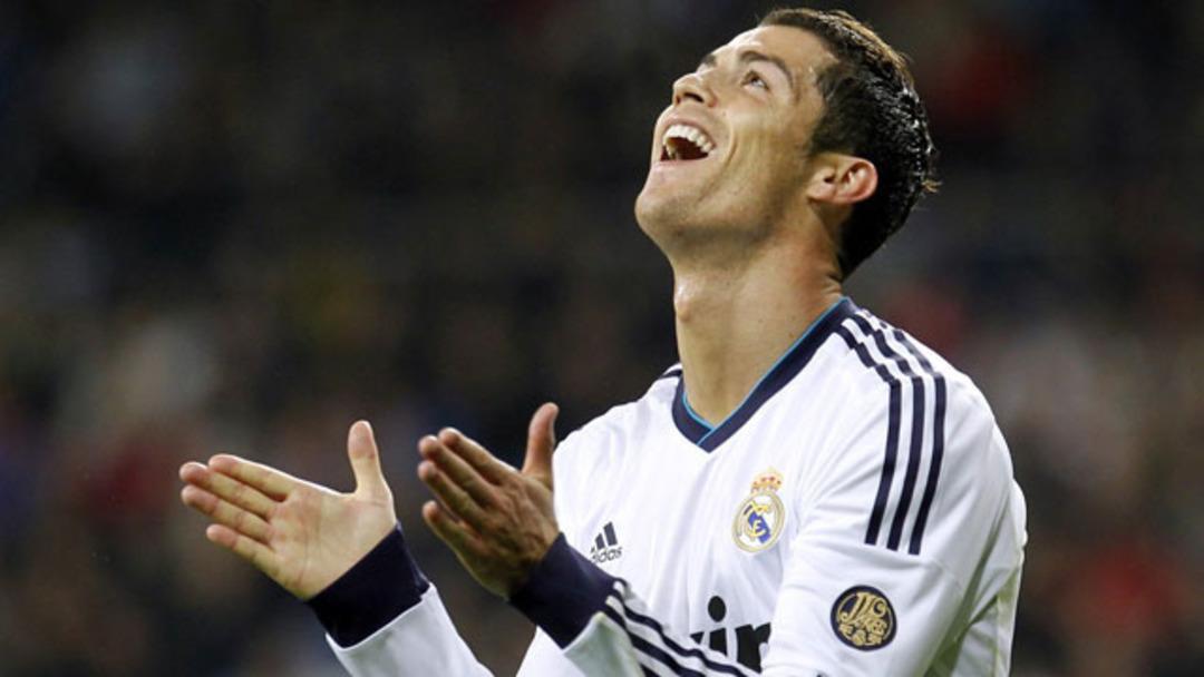 Ronaldo'nun frikiği taraftarın bileğini kırdı