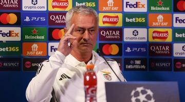 Portekiz'de Porto-Benfica maçı öncesi virüs problemi! Jose Mourinho'nun başı fena dertte... Maç ertelenir mi?