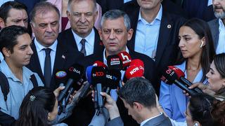 Özgür Özel'den dikkat çeken ‘meşruiyet’ çıkışı: Milletten alınır, Trump'tan değil