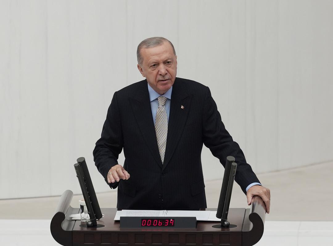 Son dakika | TBMM kürsüsünde Cumhurbaşkanı Erdoğan dan dejavu çıkışı! CHP sıraları boş kaldı, o vekiller ayakta karşıladı 4