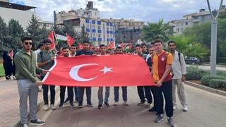 Kilis'te üniversite öğrencilerinden Filistin'e destek yürüyüşü