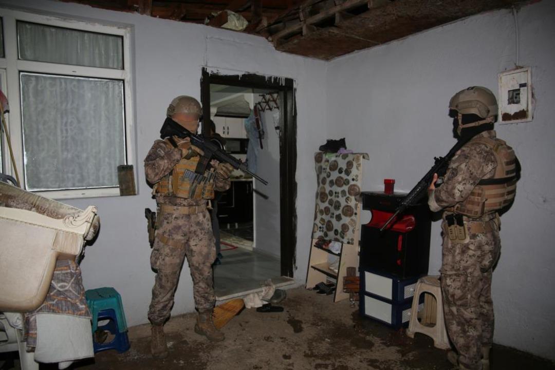 Şafak vakti, termal kameralı uyuşturucu operasyonu: 124 gözaltı 3