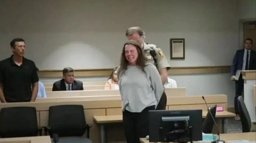 Mide bulandıran olay: Sapık öğretmen tam 33 bin mesaj atmış! "Sana takıntılıyım"