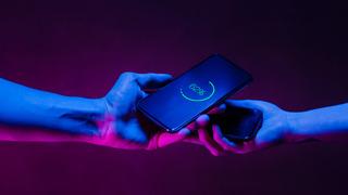 Telefonlarda kablosuz ters şarj nedir, nasıl yapılır?