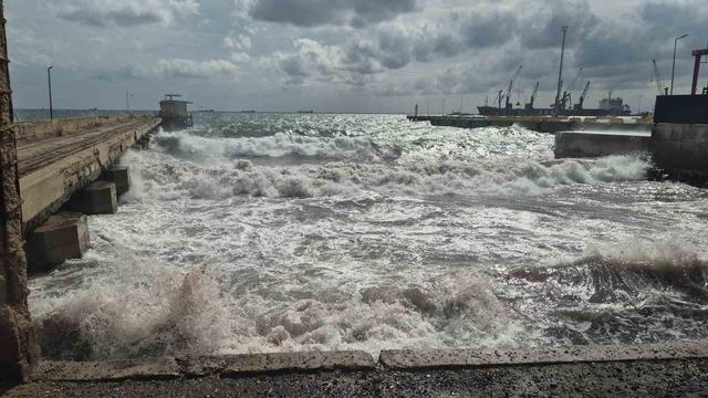 Marmara Denizi’nde şiddetli fırtına