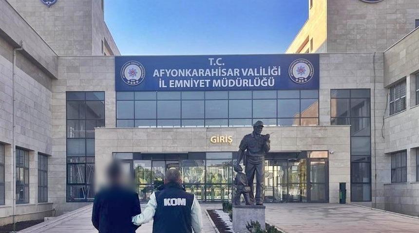 Aranan şahıs polis tarafından yakalandı