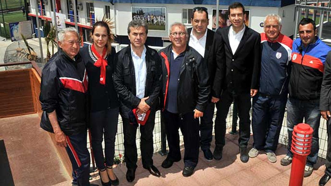 Altınordu'ya Aykut Kocaman s&uuml;rprizi