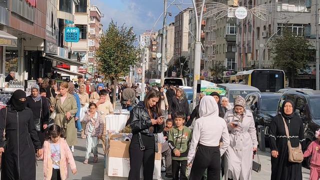 SON DAKİKA | İstanbul'da hissedilen deprem! AFAD duyurdu: 5.0 büyüklüğünde merkez üssü Marmara Denizi