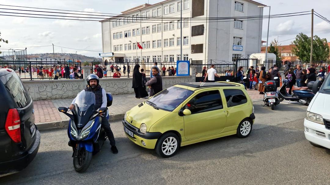 SON DAKİKA | İstanbul da hissedilen deprem! AFAD duyurdu: 5.0 büyüklüğünde merkez üssü Marmara Denizi 6
