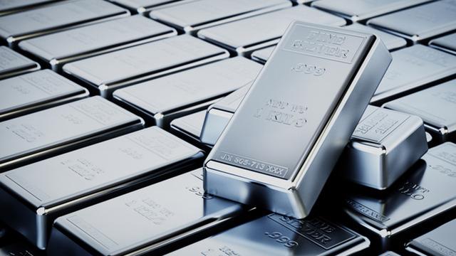 Gümüş gram altını solladı: Fed kararı öncesinde yatırımcıların gözdesi haline geldi