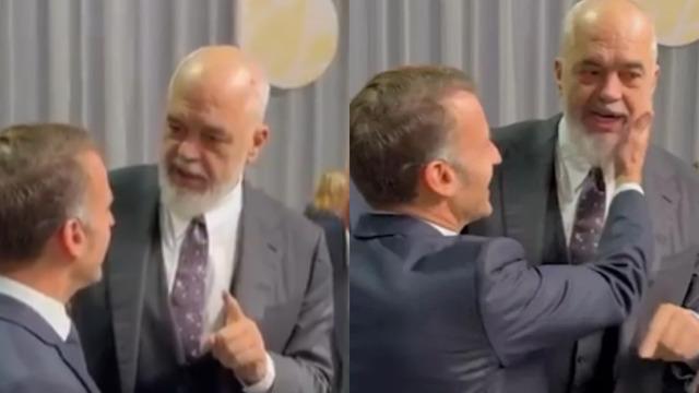 Liderler arasında ilginç şakalaşma! Macron kahkaha atıp yüzünü tokatladı