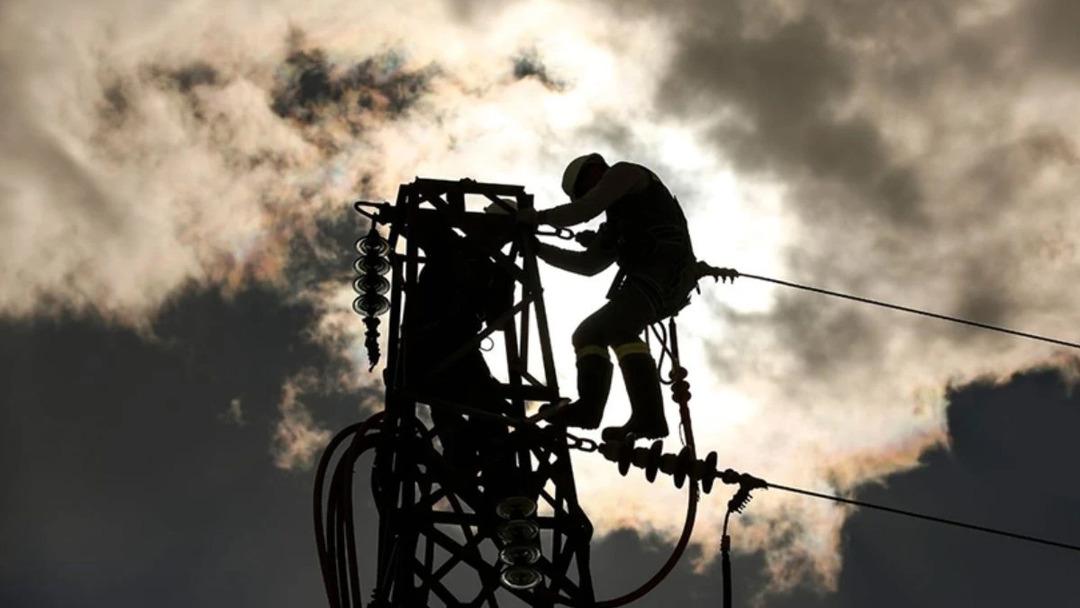 İstanbul da yarın birçok ilçede elektrik kesintisi olacak! Hangi ilçelere, kaç saat elektrik verilmeyecek? İşte o ilçeler... 1