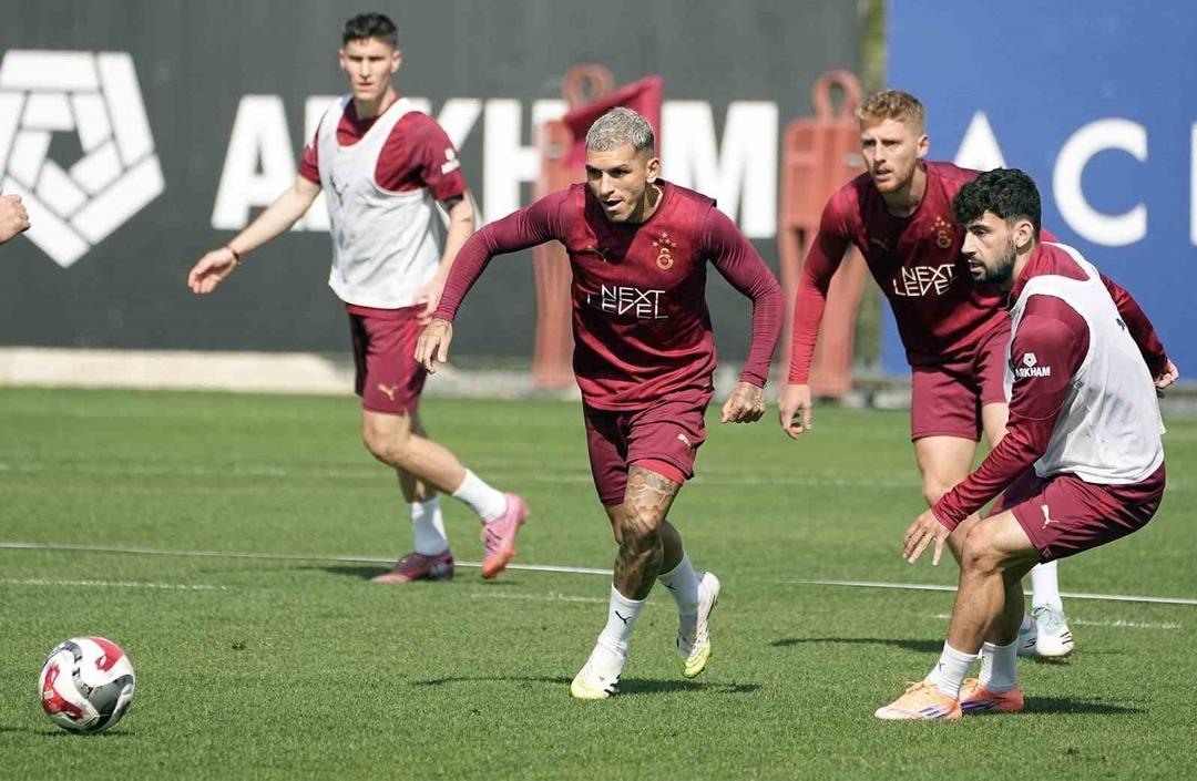 Galatasaray, Beşiktaş derbisinin hazırlıklarına başladı 2