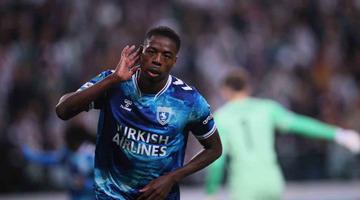 Legia Varşova-Samsunspor Maçı Özeti ve Tüm Önemli Anları! Tarihi bir gece... Samsunspor Polonya'dan zaferle döndü...