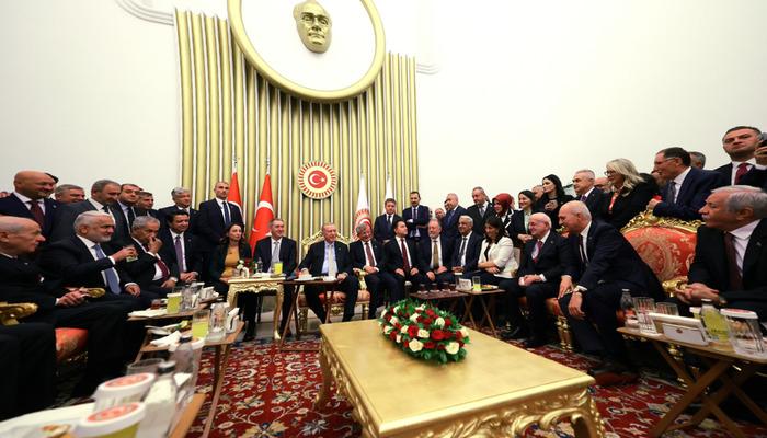 O fotoğrafların hikayesi... "İç cephe güçleniyor"