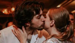 3 ay &ouml;nce boşanmıştı! Manifest'in yıldızıyla aşk yaşıyor iddiası