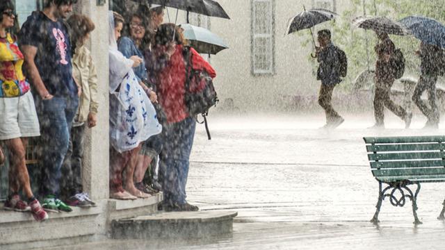 9 kente sarı ve turuncu kodlu yağış uyarısı! Özellikle o bölgeler kuvvetli yağışlarda dikkat! Vatandaşlara özel uyarılar geldi...