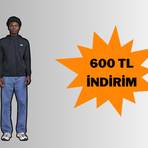 Konfor ve tarz tek parçada! Jack & Jones fermuarlı sweatshirt indirimde