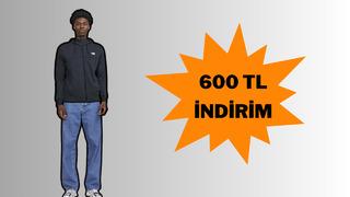 Konfor ve tarz tek parçada! Jack & Jones fermuarlı sweatshirt indirimde