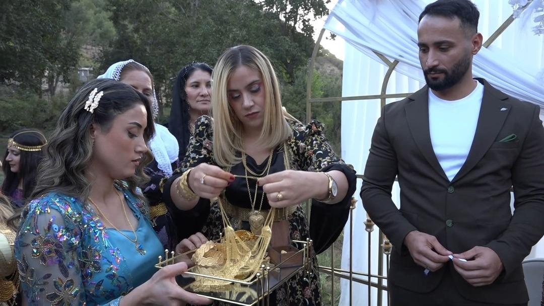 Şırnak’ta 2 Gün 2 gece süren aşiret düğünü: Damada 3 milyon TL, Geline 1,5 kilo altın takıldı 4