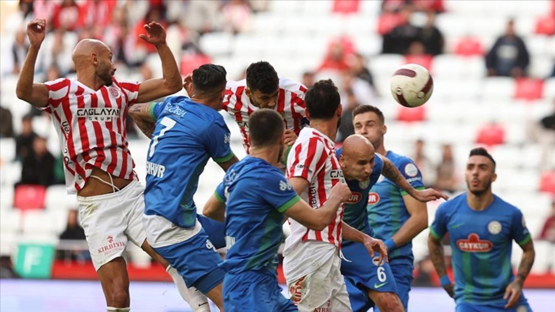 Antalyaspor-Rizespor Maçı Özeti ve Tüm Önemli Anları 3