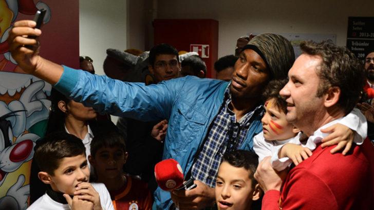 Galatasaray'dan çocuklara yılbaşı partisi G1