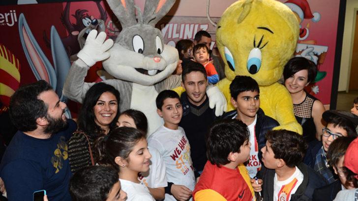 Galatasaray'dan çocuklara yılbaşı partisi G4