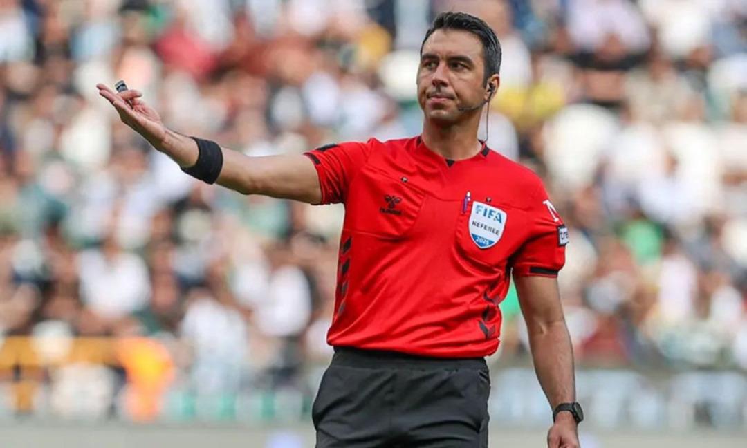 TFF Başkanı İbrahim Hacıosmanoğlu nu eleştirmişti! Ünlü hakem Arda Kardeşler e hak mahrumiyeti cezası... 2