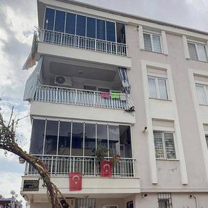 Antalya'da 10 gün önce cezaevinden çıkan kadın arkadaşının evinde ölü bulundu