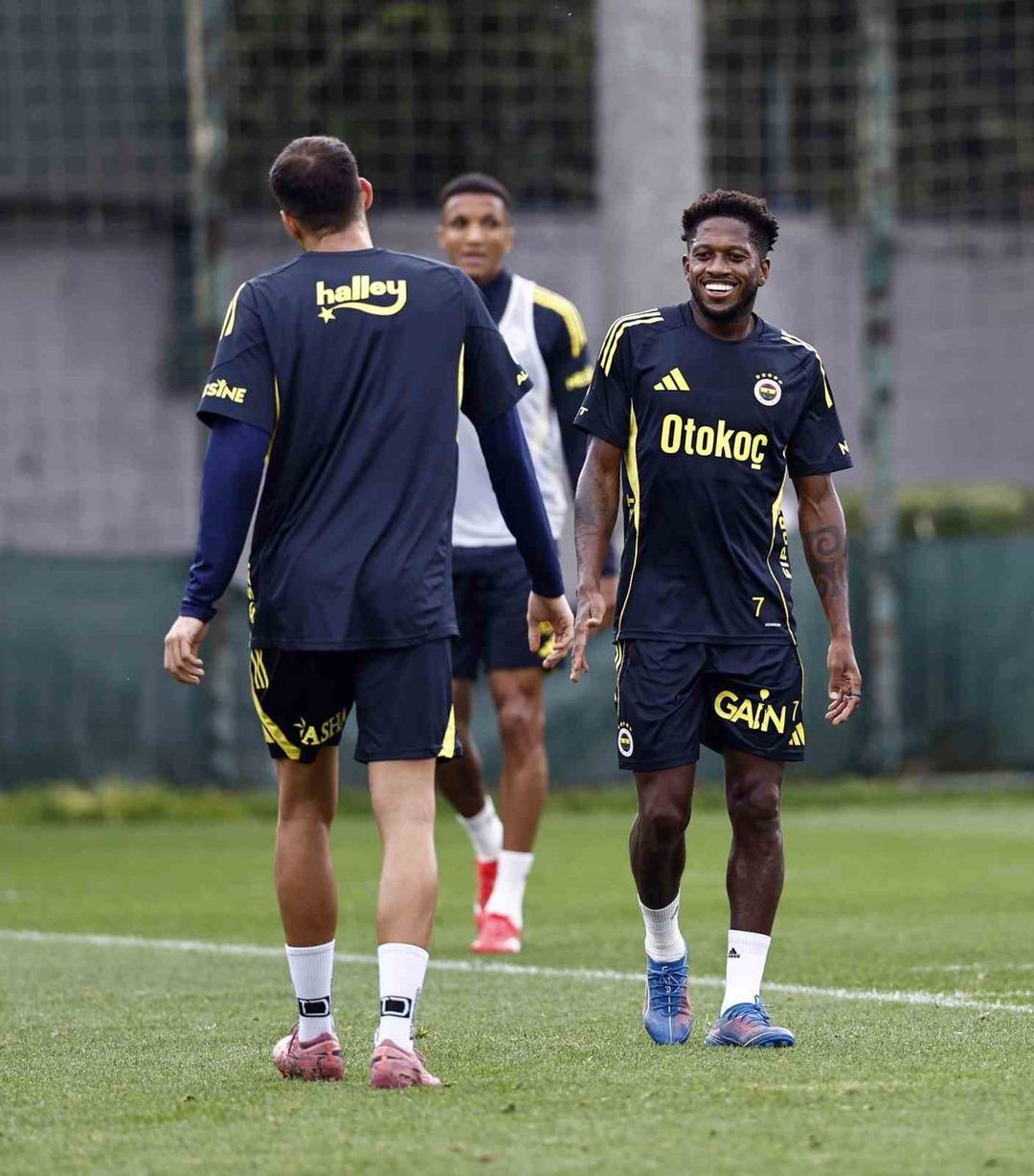 Fenerbahçe, Samsunspor maçı hazırlıklarına başladı! 2