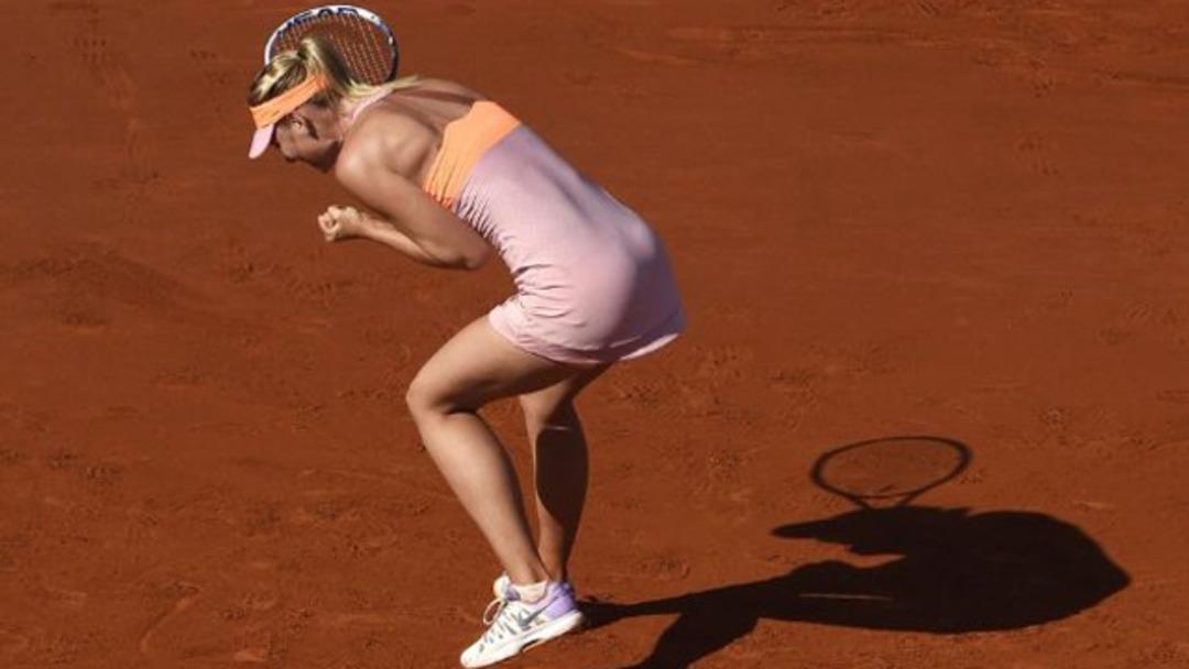 Sharapova sevin&ccedil;ten &ccedil;ıldırdı