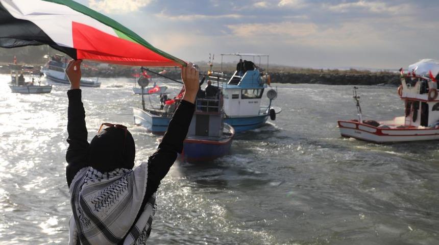 Sumud Filosu'na teknelerle destek verip zulme ‘Dur' dediler