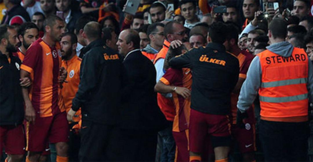 Burak Yılmaz'ı &ccedil;ıldırttılar