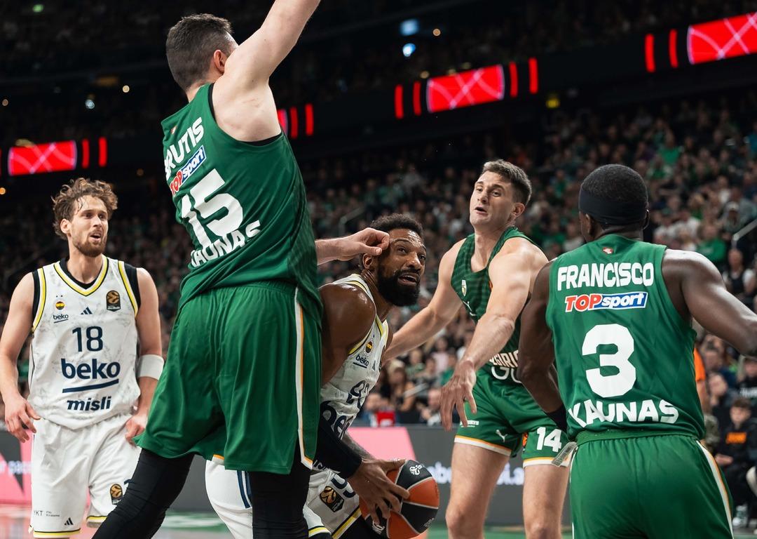 Fenerbahçe Zalgiris deplasmanında kayıp! 2